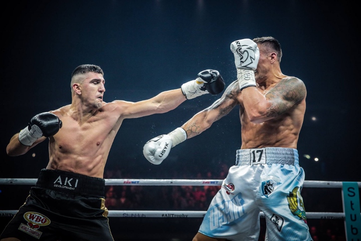 Photos: Usyk Dominates, Stops Marco Huck in Tenth Round - Boxing News